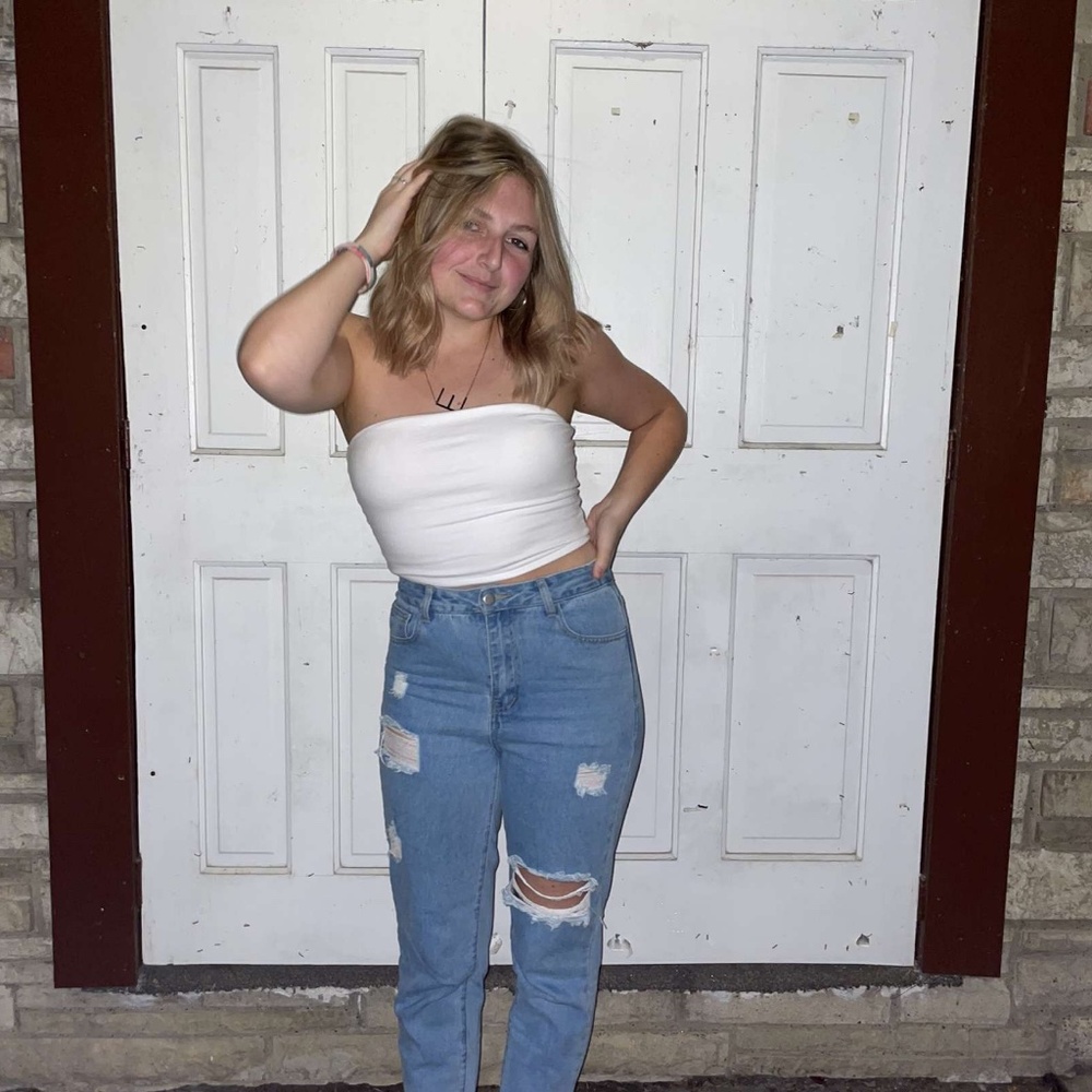 Meet your Posher, Emily